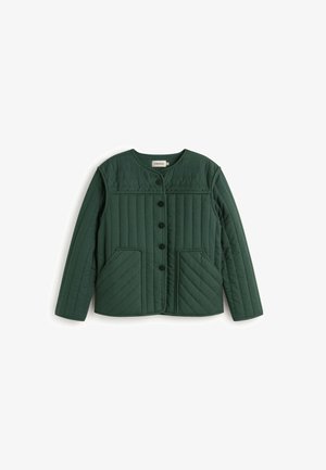 Veste verte matelassée avec un col rond, fermeture à boutons et deux poches avant. Présente des motifs cousus horizontaux et diagonaux.