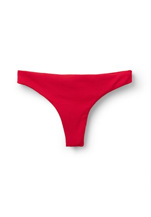 Rote Bikinihose mit geripptem Textur, dreieckiger Form und minimaler Seitenbedeckung. Glatte Kanten ohne zusätzliche Verzierungen.