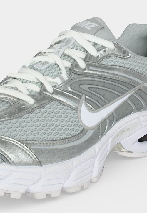 Nike Air Max Moto 2K 'Grey Fog Metallic Silver' (Women's) — foto 7