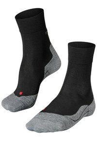 Calcetines tobilleros en negro y gris con una parte superior negra y talón y puntera grises. Incluye un pequeño logo rojo en el talón. Material de mezcla de algodón.