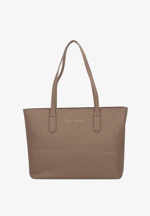 Sac fourre-tout en cuir fauve avec logo Valentino embossé. Comprend deux longues poignées et une forme rectangulaire structurée. Texture lisse.