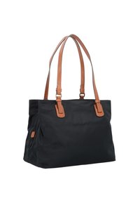 Borsa a spalla in nylon nera con manici e dettagli in pelle marrone. Caratterizzata da un ampio scomparto principale e due tasche laterali. Texture liscia.