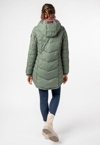 Sublevel Abrigo de invierno - green