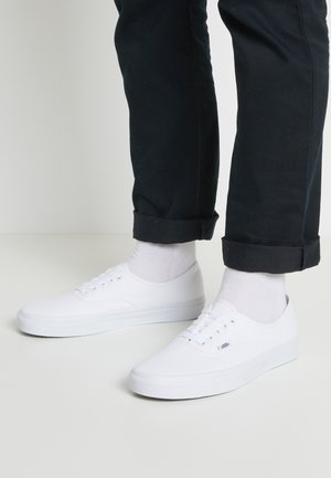 Sneakersy niskie