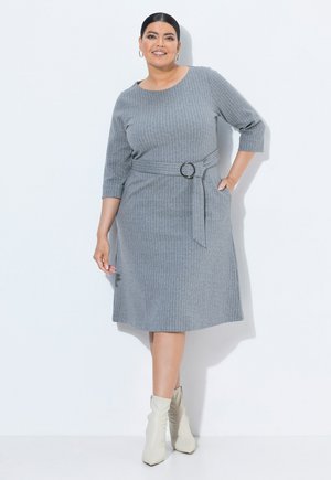 Ulla Popken, PINSTRIPE 3/4 SLEEVE BOAT NECK MIDI DRESS - Vestido informal - medium mottled grey
