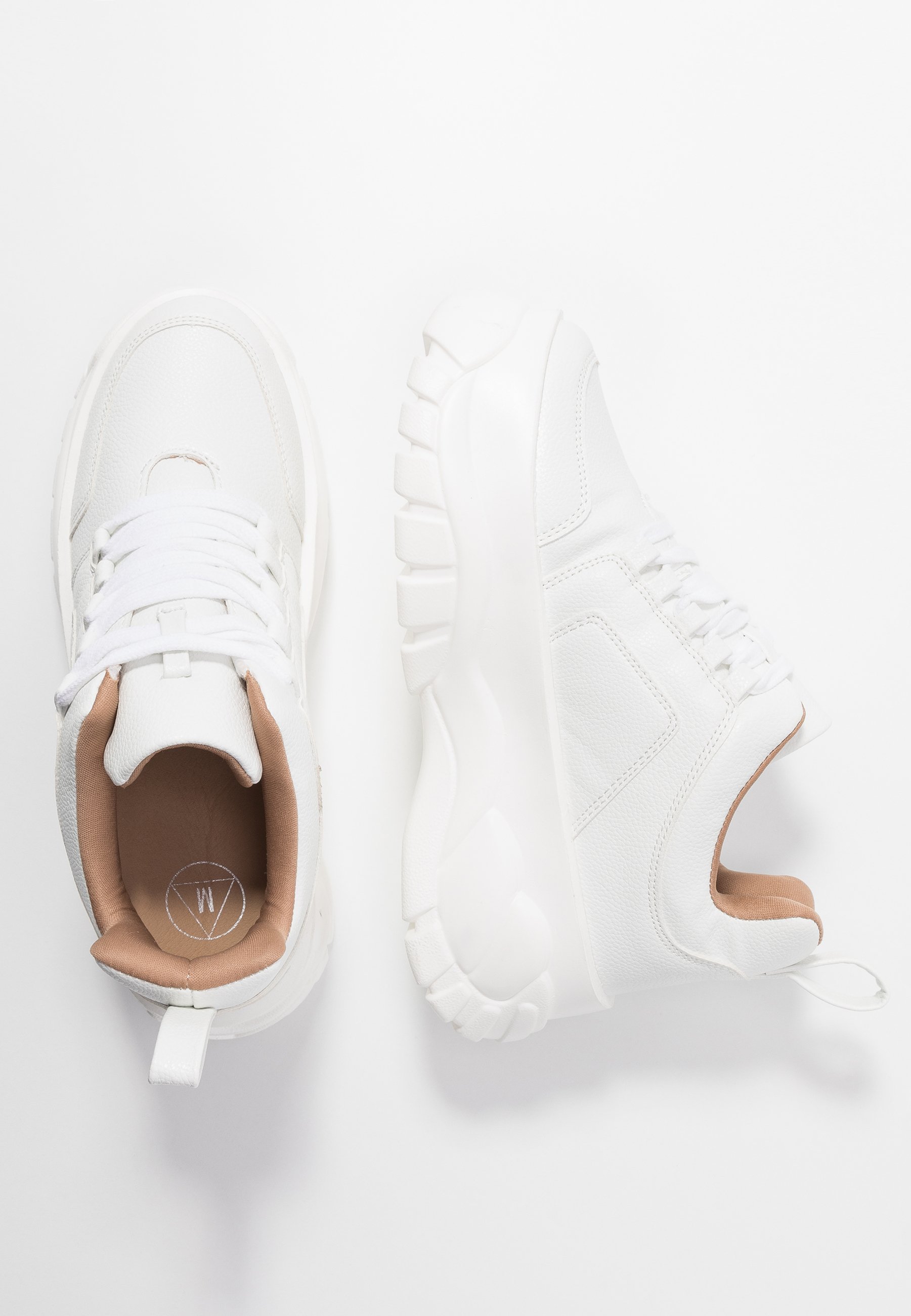 Missguided CHUNKY LACE UP TRAINER Joggesko white Missguided CHUNKY LACE UP TRAINER Joggesko white