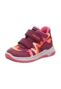 Burgunderfarbene Sportschuhe mit strukturiertem Finish, featuring lebendige orange und pink Muster, doppelte Velcro-Riemen und einer weißen Gummisohle.