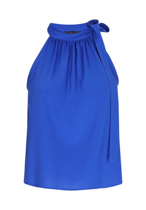 Top halter albastru cu decolteu strâns, având un arc la umăr, fabricat dintr-un material neted și cu o croială ușor lejeră.