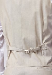 ROY ROBSON Veste sans manches - beige