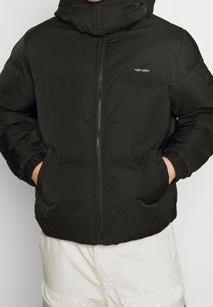 Winterjacke - black