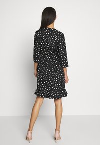 Vero Moda Vestido informal - black