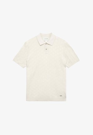 Korte mouwen crème poloshirt met subtiel gestructureerd diamantpatroon, knoopsluiting en klein labeltje bij de zoom.