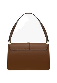 Borsa a tracolla in pelle marrone con una forma rettangolare slim, una superficie liscia, chiusura a patta superiore e una tracolla singola. Accenti in metallo dorato.
