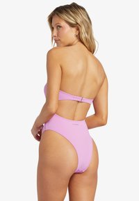 Billabong SOL SEARCHER ONE PIECE - Badedrakt - pink