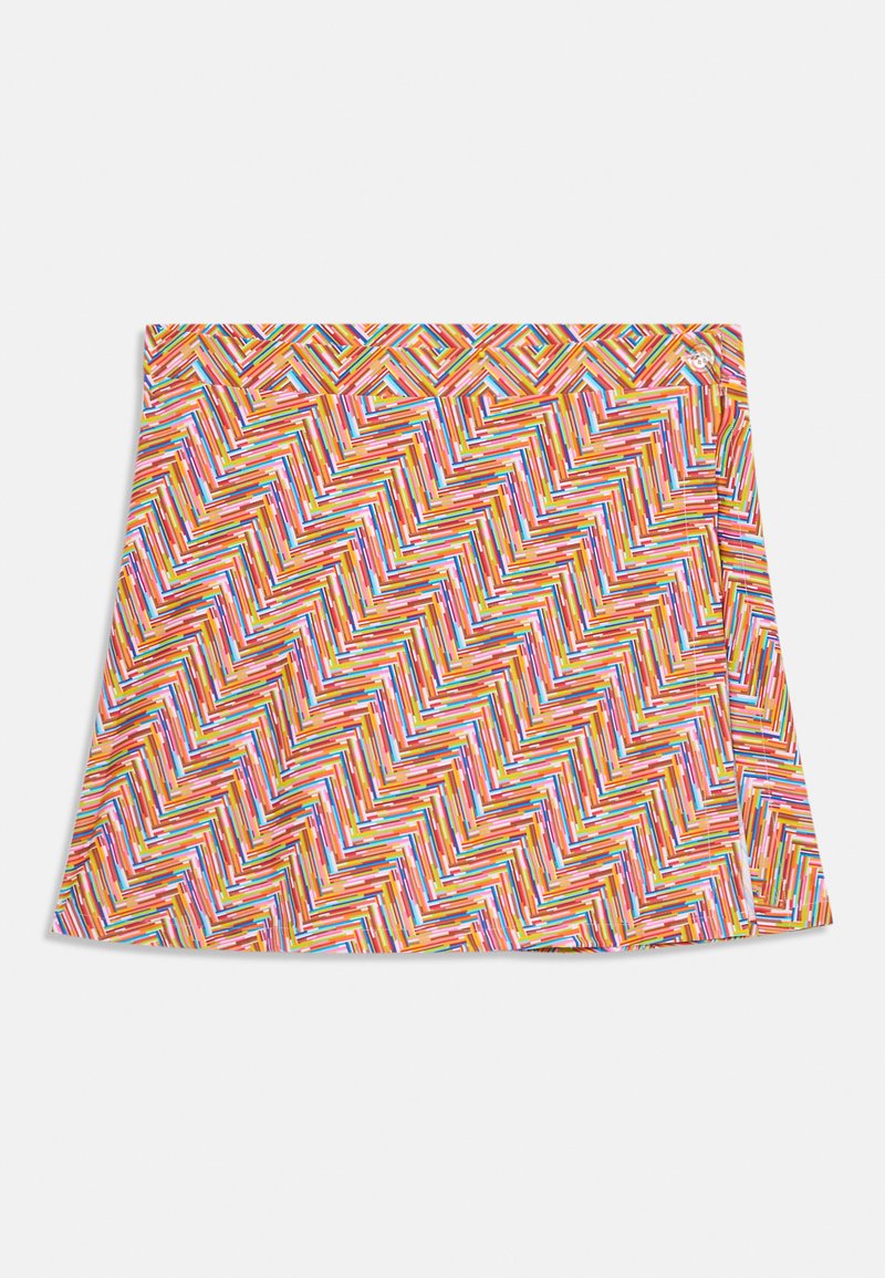 Sokszínű geometrikus mintázatú szoknya, amely herringbone mintával készült narancssárga, rózsaszín, zöld és kék színekben, lapos derékpánttal és harang alakú dizájnnal.