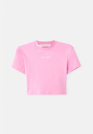 Light pink cropped t-shirt made of cotton, featuring short sleeves and a round neckline, with "Palm Angels" embroidered in white on the front.