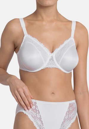 Weißer BH mit Spitzenbesatz, vorgeformten Cups, verstellbaren Trägern und einer Schleifenverzierung in der Mitte. Glatte Textur mit floralen Akzentmustern.