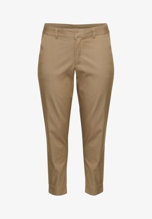 Un pantalon beige en tissu lisse avec une coupe ajustée, présentant une braguette zippée, des passants de ceinture et un design de jambe raccourcie.