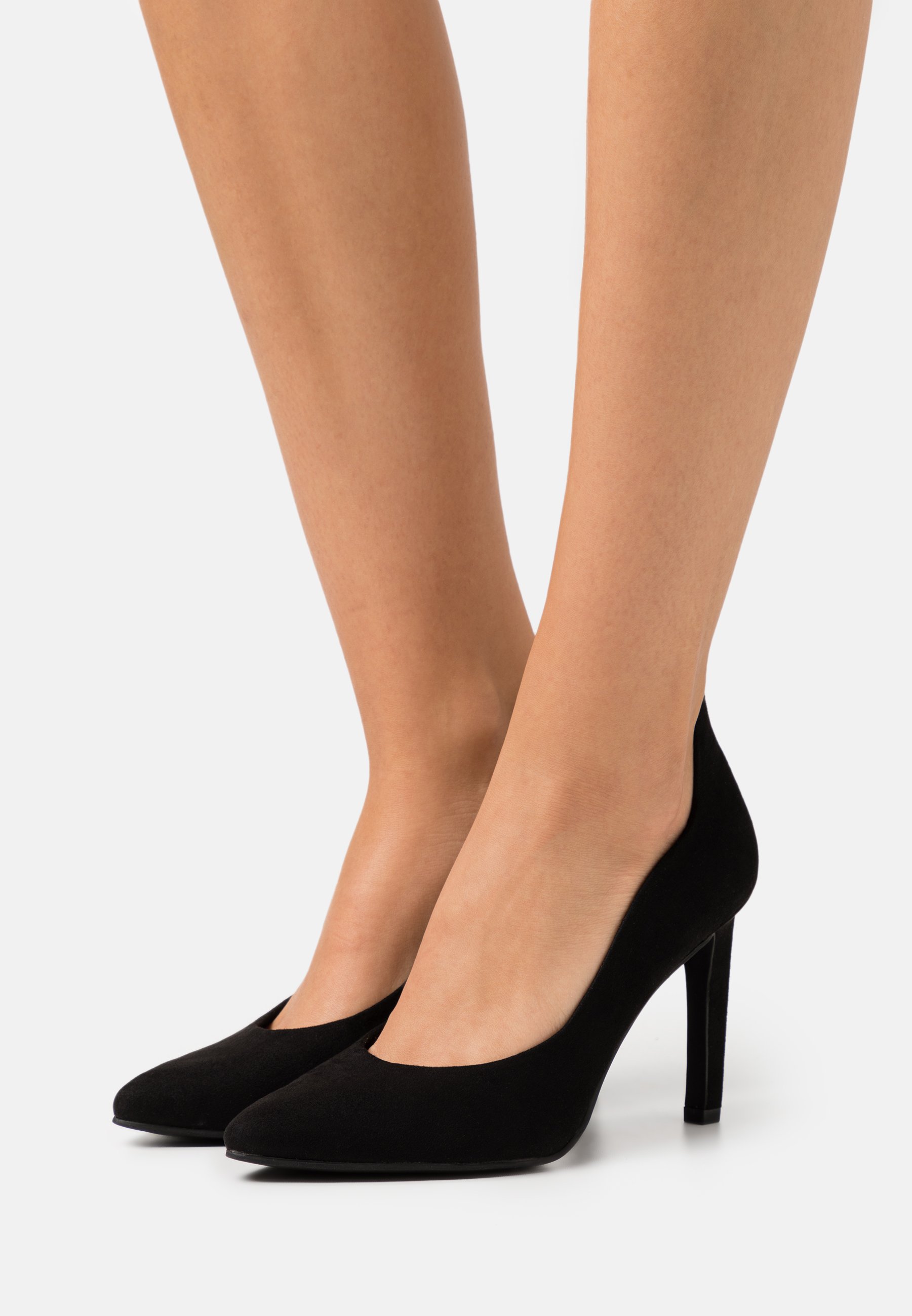black court heels