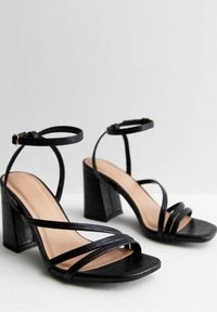 New Look Korolliset sandaalit - black