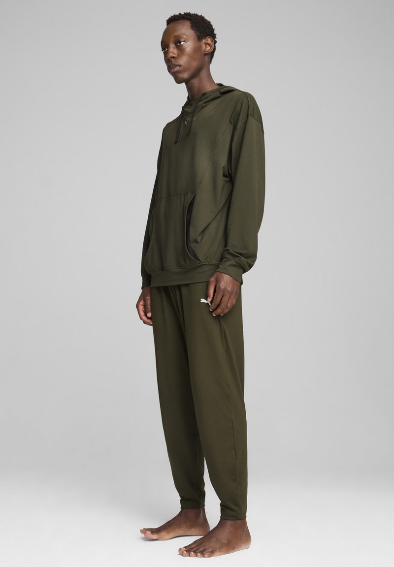Puma STUDIO FOUNDATION TAPERED - Jogginghose - dark olive heather