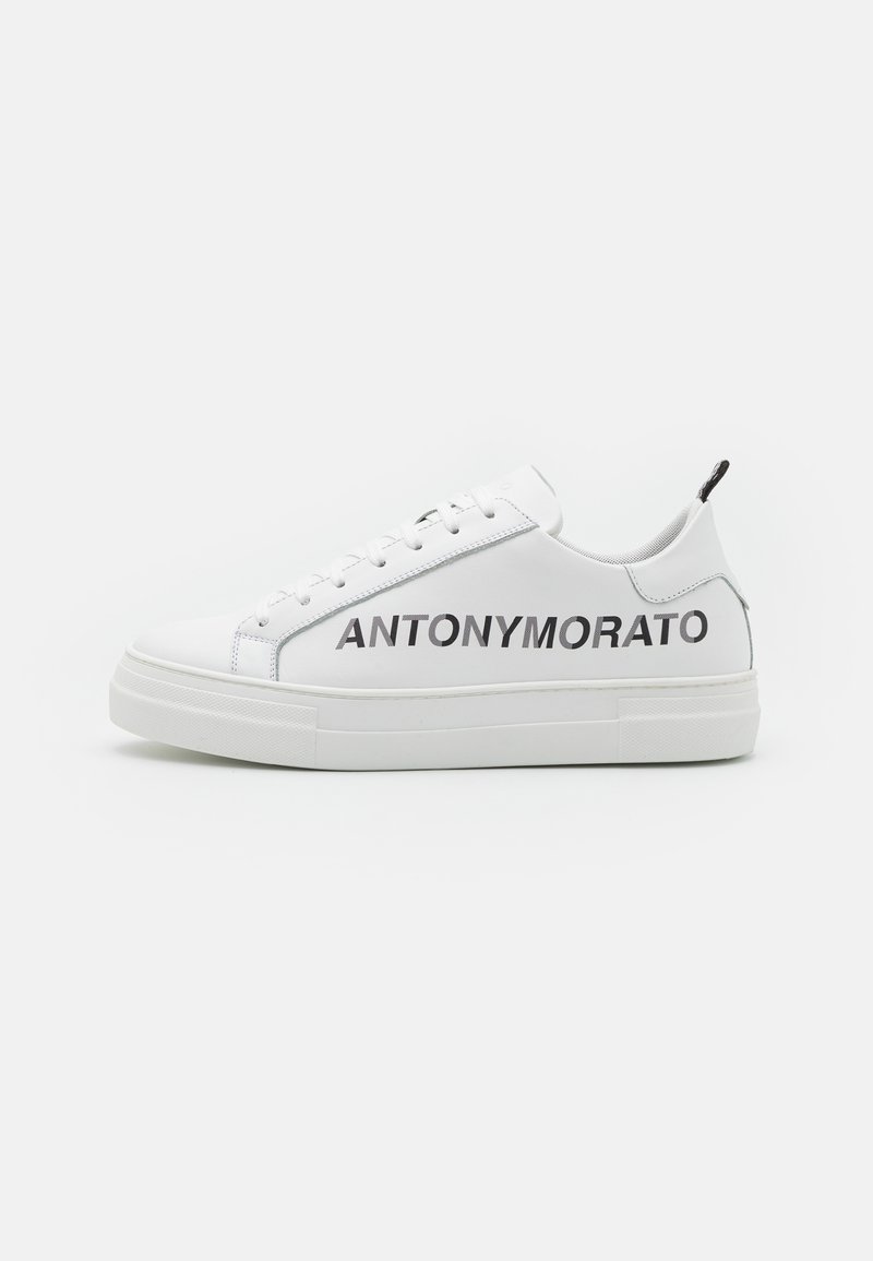 Herren Sneaker low | Antony Morato SCREEN BOLD Sneaker low white/weiß - DI27990 Herren Sneaker low | Antony Morato SCREEN BOLD Sneaker low white/weiß - DI27990