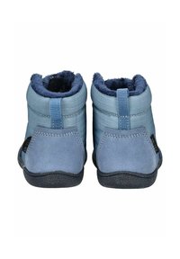 Blå ankelstøvler med tekstiloverdel og nubuck-detaljer. Blødt indre foer, lynlås bagpå og struktureret gummisål.