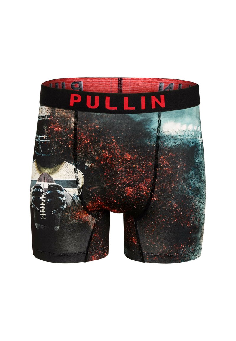 Boxer-briefs en tissu extensible avec une base noire et un motif de football, des accents rouges, et une ceinture noire contrastante avec le texte "PULLIN".