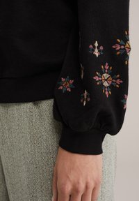 WE Fashion Sportinis megztinis - black