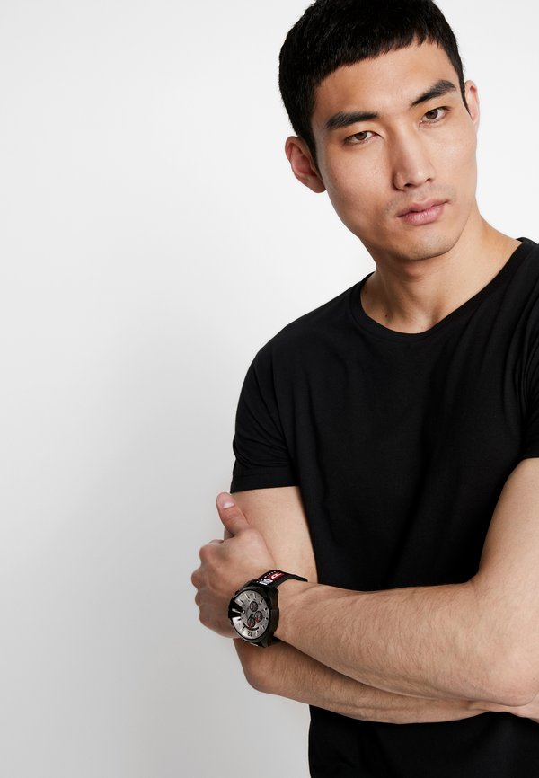 MEGA CHIEF - Watch - schwarz