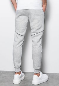 Ombre JOGGERS OM-PASK - Jogginghose - grey