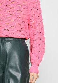 Selected Femme Stickad tröja - pink