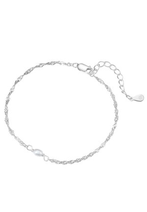 Pulsera de cadena trenzada de plata con pequeño centro de perla blanca y cierre de langosta ajustable.