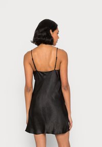 Gina Tricot SATINA COWLNECK - Vestido de cocktail / Vestido de festa - black