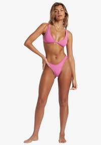Billabong SOL SEARCHER HIKE - Spodný diel bikín - berry pink