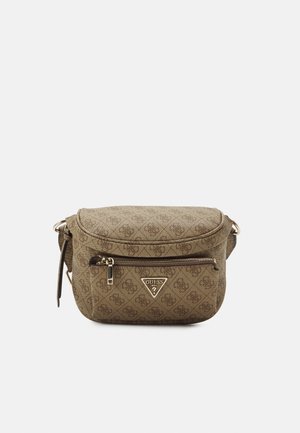 Sac bandoulière marron à motif, de forme arrondie, doté d'une poche zippée à l'avant, d'une sangle réglable et de détails en métal doré.