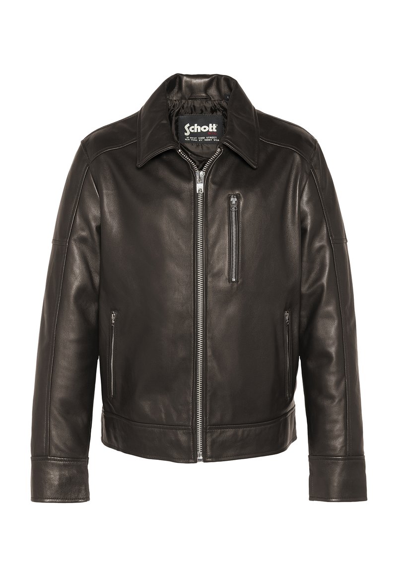 Chaqueta de piel marrón con cuello con solapa, cremallera frontal y un bolsillo en el pecho. Presenta un diseño sencillo y una textura lisa.