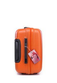 WITTCHEN MEDIUM SUITCASE WITH LUGGAGE TAG FROM ABS - Kufr - orange