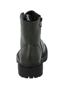 Grüne Leder-Stiefeletten mit Reißverschluss, dicker schwarzer Sohle und einem dezenten Logodetail an der Seite. Glatte Textur und runde Form.