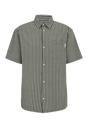 Kurzärmeliges Hemd zum Zumachen mit vertikalen grauen und grünen Streifen und einer Brusttasche auf weißem Hintergrund.