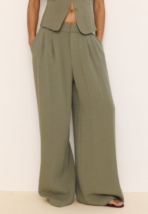 Stradivarius, RUSTIC WIDE-LEG TROUSERS WITH ADJUSTABLE BUTTONS 04536747 - Bukser - khaki