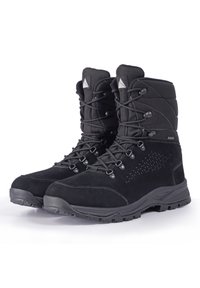 Bottes de randonnée noires en daim et tissu, avec un col rembourré, des œillets en métal, des accents texturés et une semelle extérieure en caoutchouc robuste.