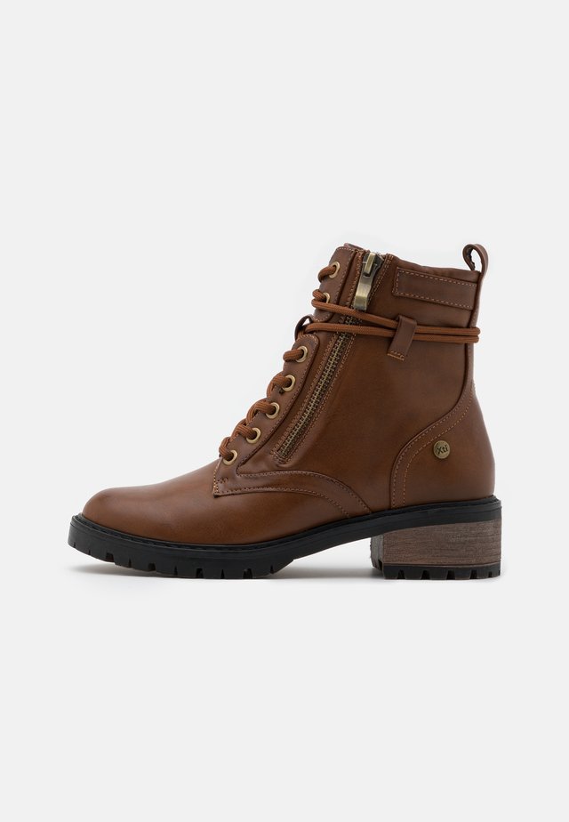 Lace-up ankle boots - camel