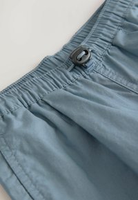 Thumbnail Image 4