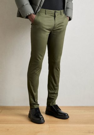 ESSENTIALS STUART  - Chinos - khaki