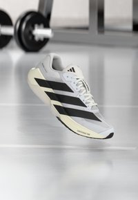 Δεν επιλέχθηκε, footwear white/core black