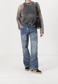 The Ragged Priest Pullover - grey