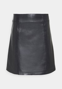 Svart läder mini kjol med en slät yta, figurnära passform och kontrasterande sömmar längs kanterna.