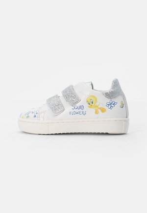 SQUAD FLOWERS - Joggesko - bianco, bluette
