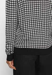 Kaffe Pullover - black